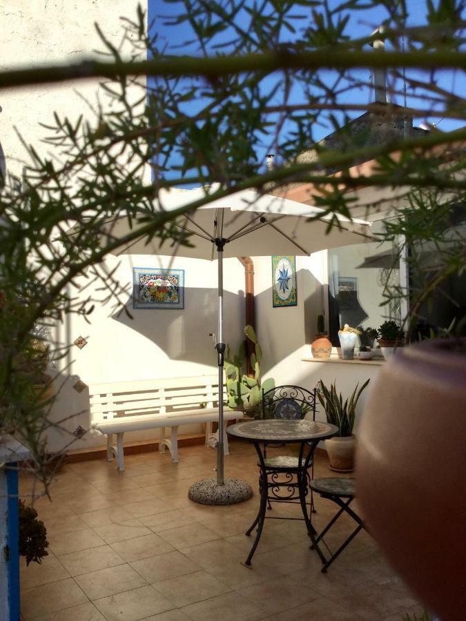 Case Vazzana - Cortile Sant'Agostino 马扎拉德尔瓦洛 外观 照片